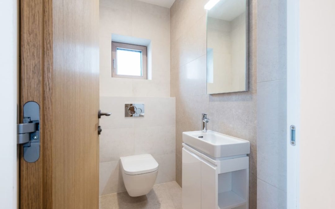 Bagno di servizio, come arredarlo correttamente